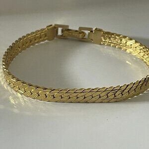 Vintage NAPIER PAT 1980's gold Tone Herringbone Bracelet 7.0"